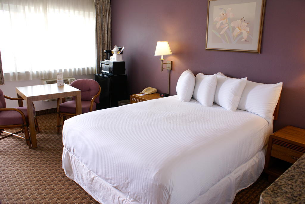 Days Inn Harbor View San Diego Ngoại thất bức ảnh